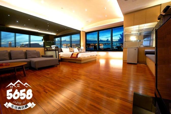 85旅行家 Apartman Kaohsziung Kültér fotó